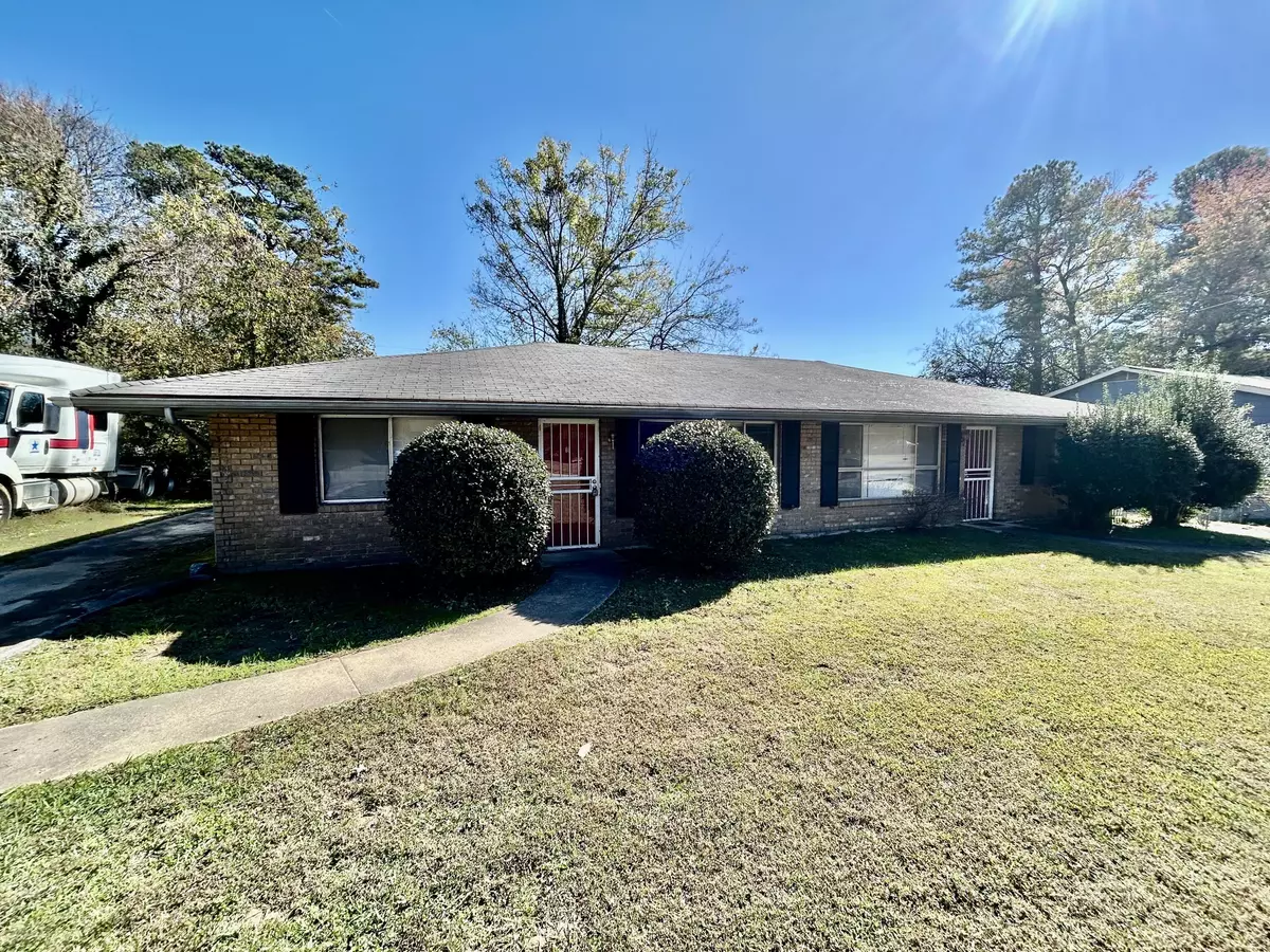 Chattanooga, TN 37416,4048/4050 Arbor Place LN