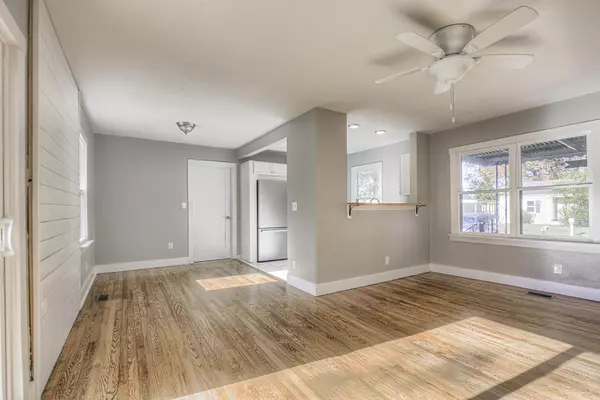 Chattanooga, TN 37412,5612 Clemons RD