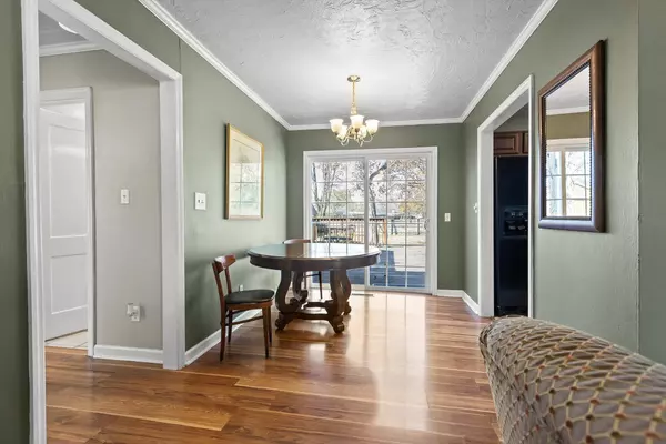 East Ridge, TN 37412,1569 Burns AVE