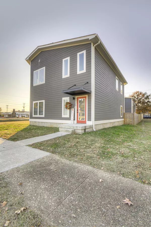 Chattanooga, TN 37404,1225 Peachtree ST