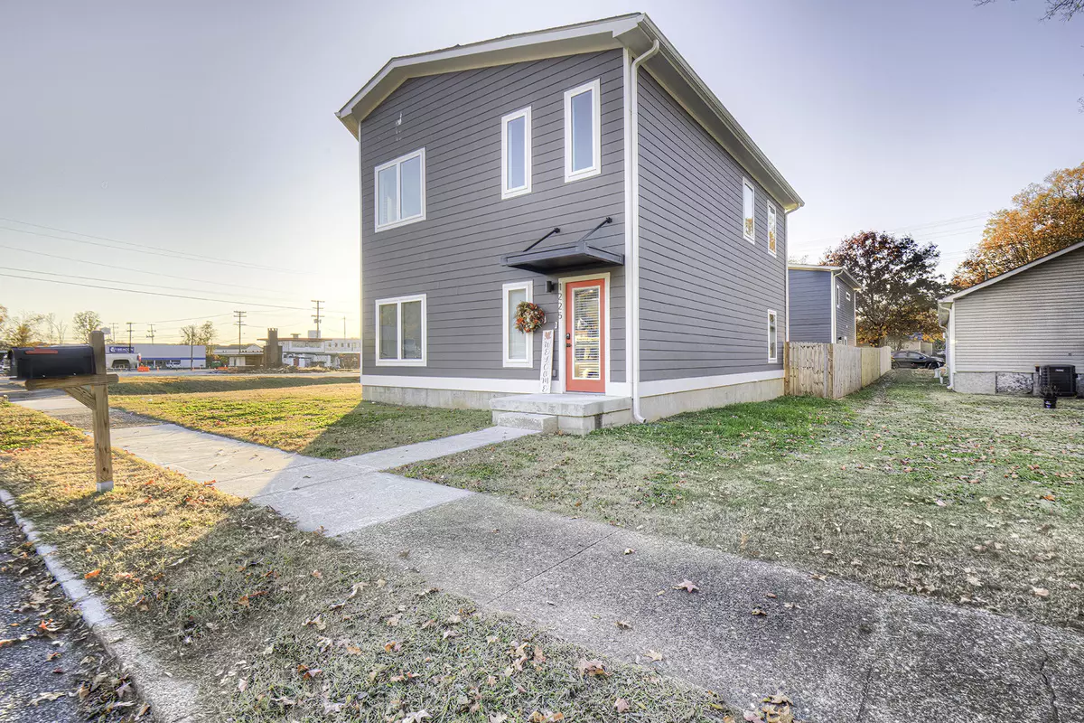 Chattanooga, TN 37404,1225 Peachtree ST