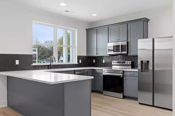 East Ridge, TN 37412,909 Blue Heights DR