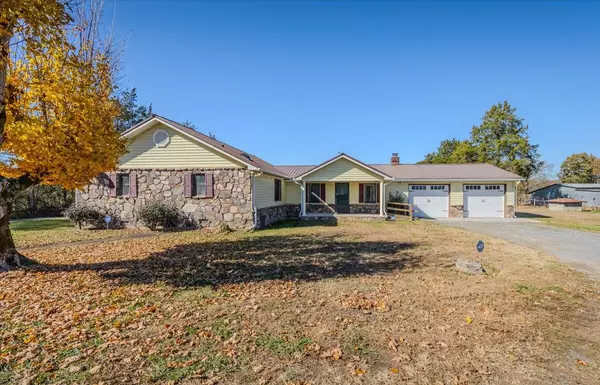 602 Moore RD, Charleston, TN 37310