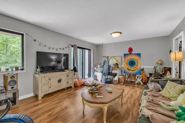 Chattanooga, TN 37415,800 Reads Lake RD