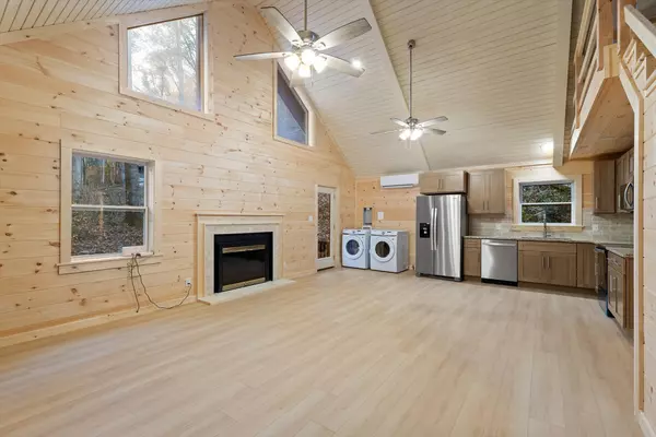 Ellijay, GA 30540,180 Cohutta Forest RD