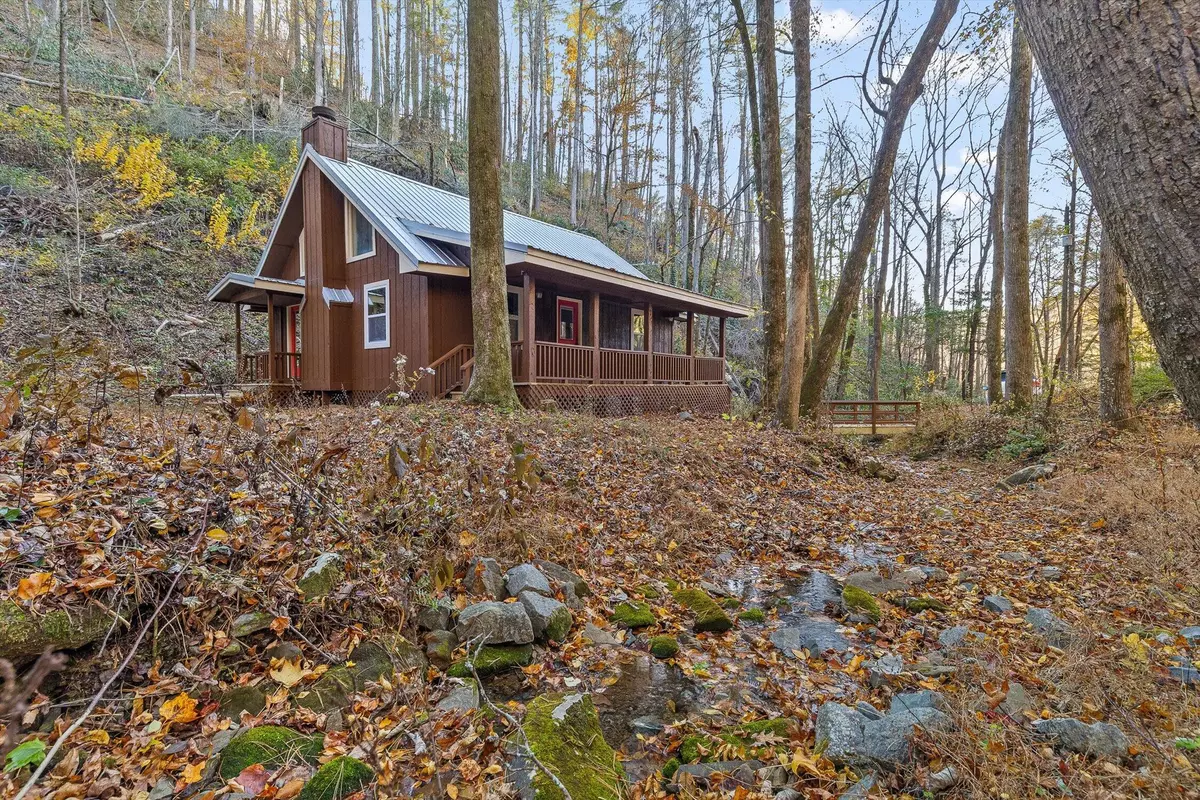 Ellijay, GA 30540,180 Cohutta Forest RD