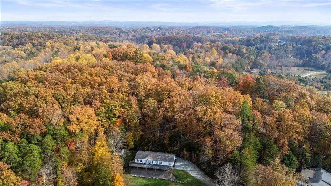 283 Highwater RD, Soddy Daisy, TN 37379