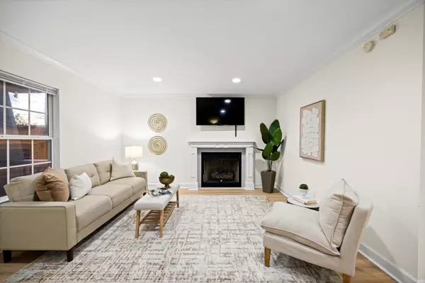 Chattanooga, TN 37404,2211 12th ST