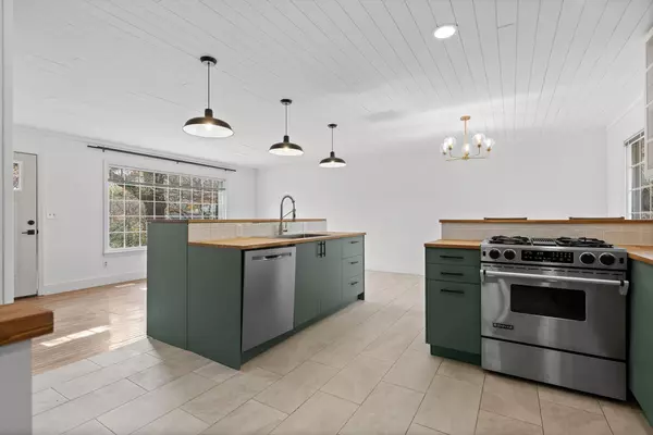 Hixson, TN 37343,815 Sutton DR