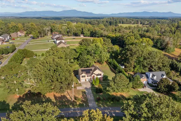 Dalton, GA 30721,828 Nelson Kile RD