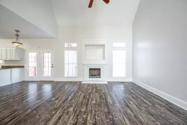 Chattanooga, TN 37421,1837 Clear Brook CT