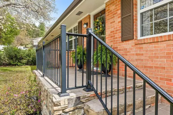 Chattanooga, TN 37415,3609 Forest Highland DR