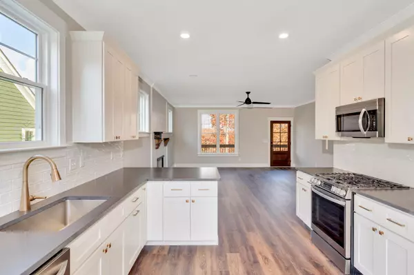 Chattanooga, TN 37415,1214 Clermont DR