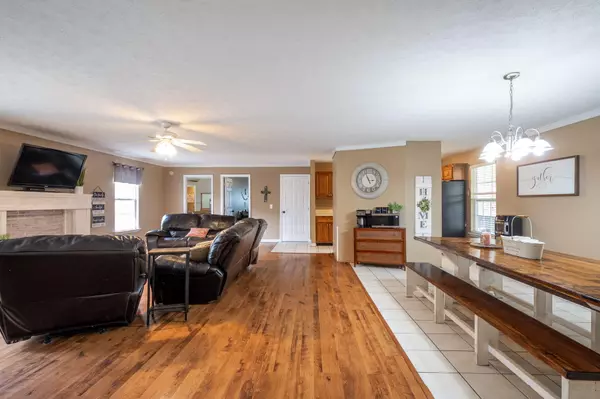 Rock Spring, GA 30739,200 Ash LN