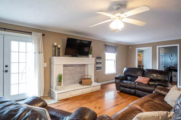 Rock Spring, GA 30739,200 Ash LN