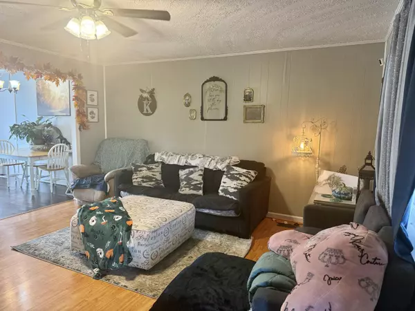 Whitwell, TN 37397,230 Francis Spring RD