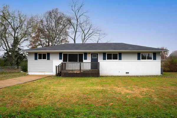 151 Sharon CIR, Rossville, GA 30741