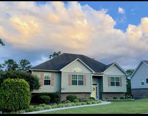 Ooltewah, TN 37363,7356 Landlock DR