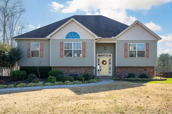 Ooltewah, TN 37363,7356 Landlock DR