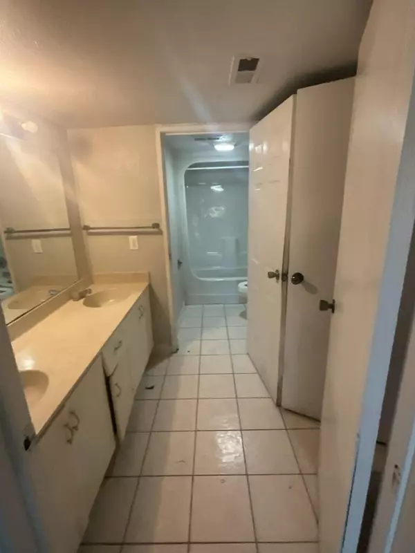 Chattanooga, TN 37412,915 Seminole DR