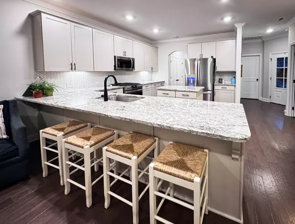 106 Founding WAY,  Lookout Mountain,  GA 30750