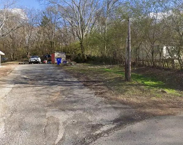 1009 Lang ST, Cleveland, TN 37311