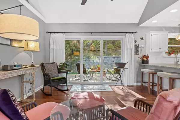 Chattanooga, TN 37421,327 Cyndica DR