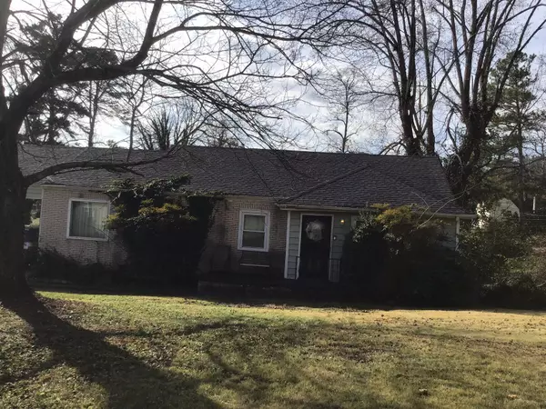 Chattanooga, TN 37404,3002 Saint Paul ST