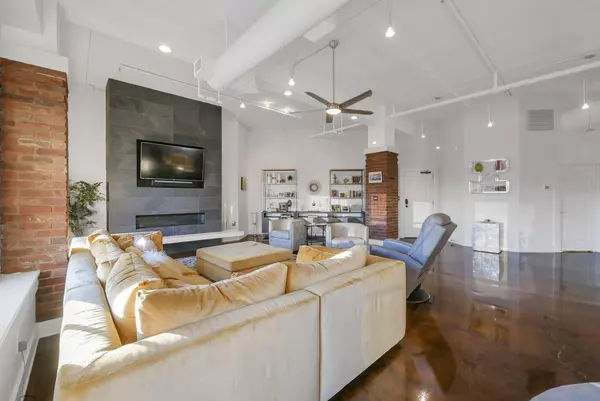 800 Market ST, Chattanooga, TN 37402