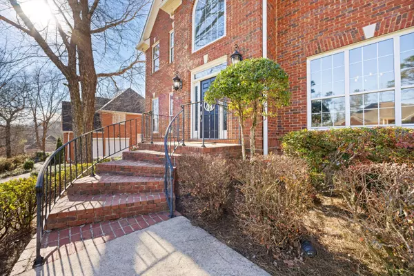 Chattanooga, TN 37421,3305 Forest Shadows DR