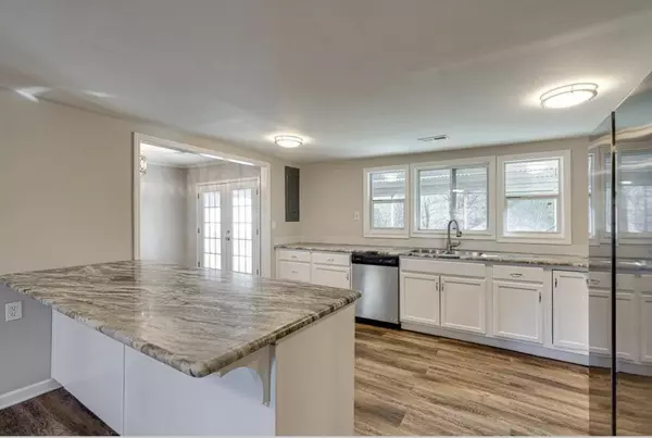 Dalton, GA 30721,3932 Hayesport DR