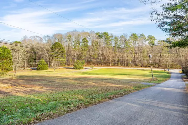 Ooltewah, TN 37363,4363 University DR