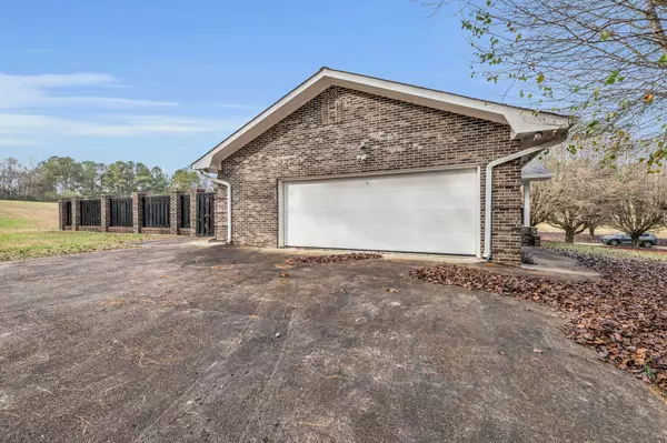 Chickamauga, GA 30707,932 Johnson RD