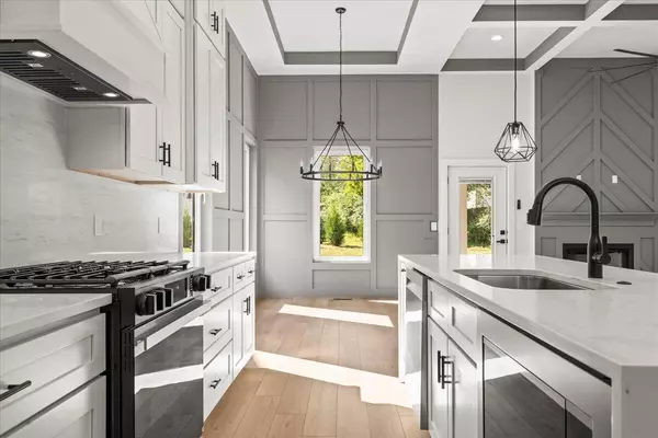 Apison, TN 37302,10553 Brainerd RD