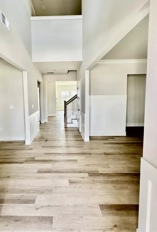 Ooltewah, TN 37363,1313 Firelight WAY