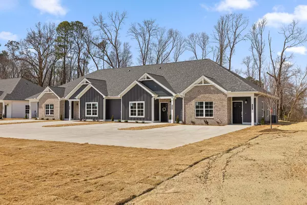 Ooltewah, TN 37363,4898 Fannon DR