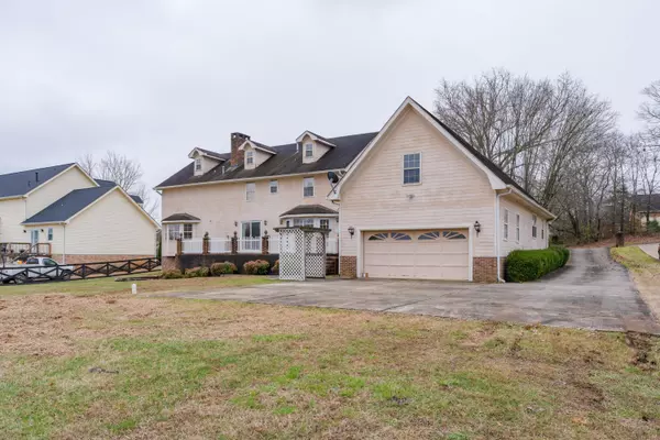 Ooltewah, TN 37363,8345 Heron CIR