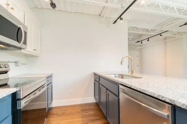 Chattanooga, TN 37408,614 Main ST