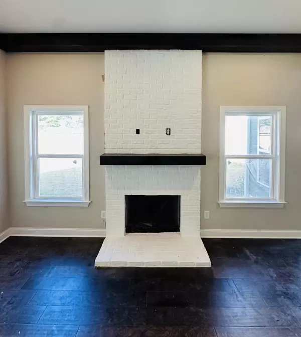 Ooltewah, TN 37363,8886 Silver Maple DR