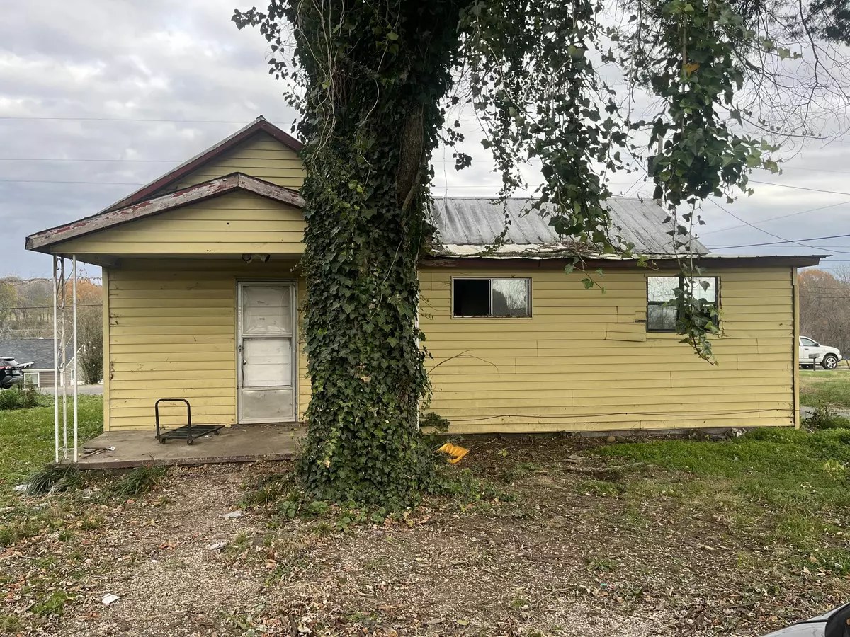 Sweetwater, TN 37874,701 Childress AVE