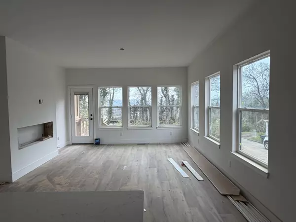 Chattanooga, TN 37410,4422 Grand AVE