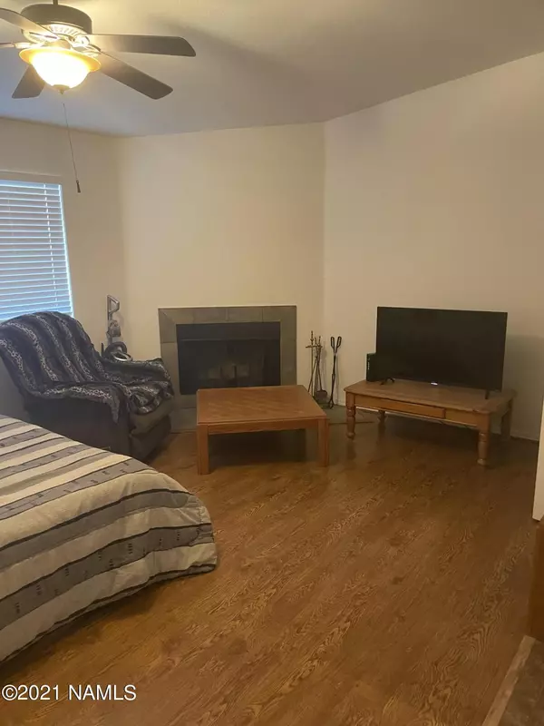 Flagstaff, AZ 86001,1185 W University Avenue #17-140