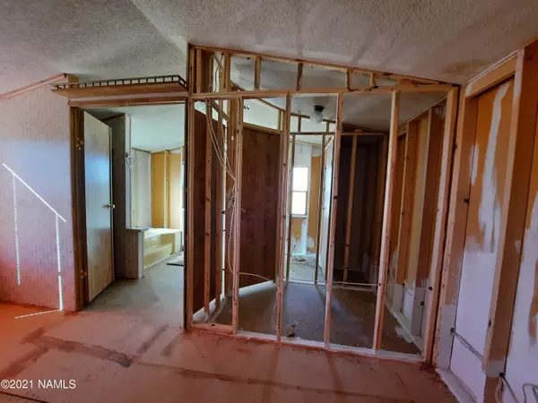 Ash Fork, AZ 86320,46808 N 6th Street