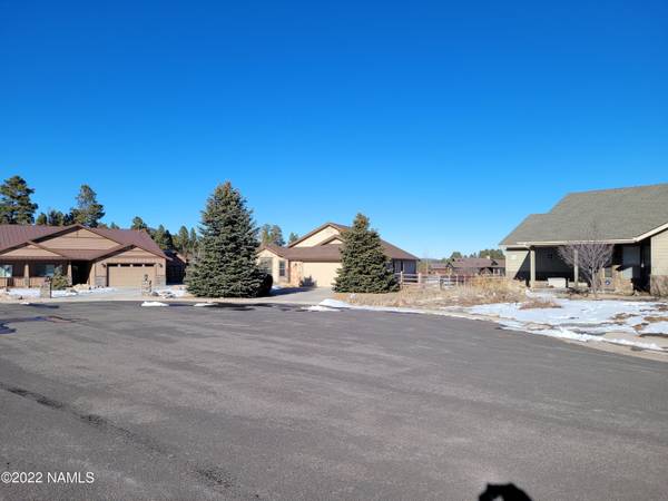 Williams, AZ 86046,841 S Cypress