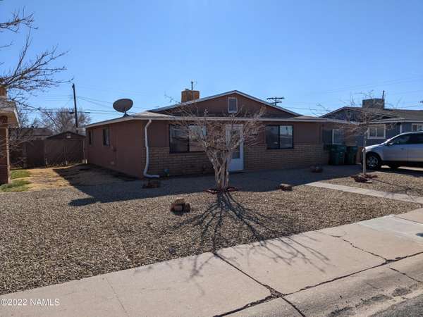 Winslow, AZ 86047,615 W Henderson Street