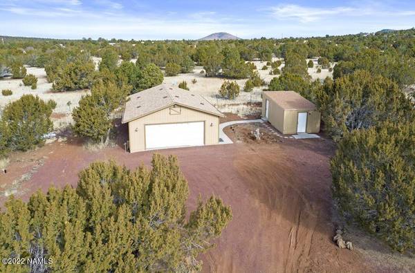 Williams, AZ 86046,365 E Greenbriar Drive