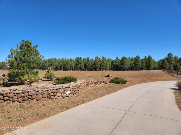 Flagstaff, AZ 86001,7523 Ranch House Lane #8