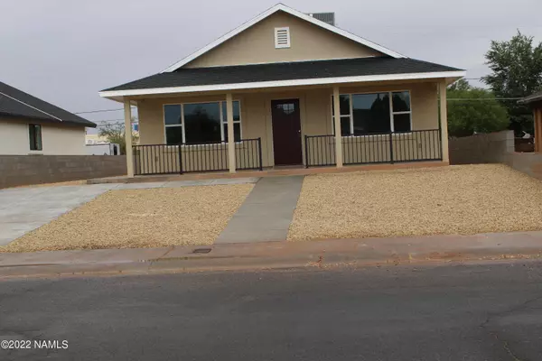 Winslow, AZ 86047,412 W Hillview Street