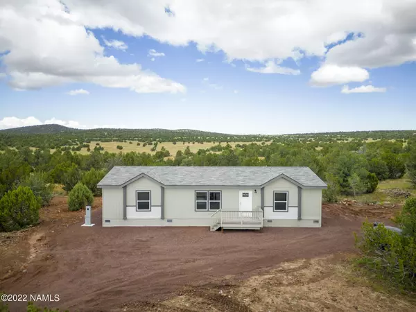 2895 W Honeysuckle Road, Williams, AZ 86046