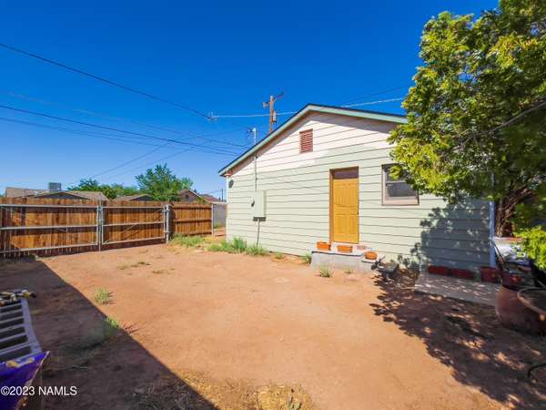 Winslow, AZ 86047,41712 W Oak Street